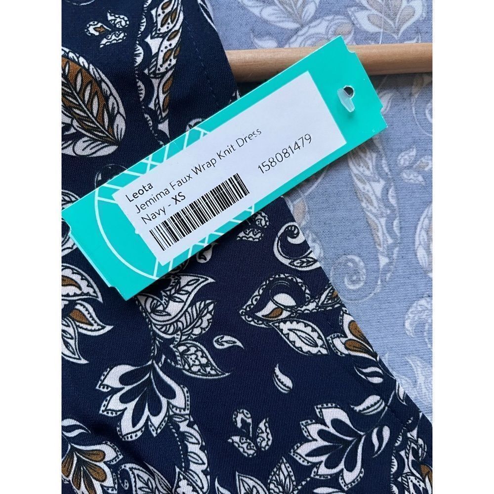 Nwt Leota Jemima Faux Perfect Wrap Knit Cap Sleeve Dress Floral Paisley Navy — image 5 of 8
